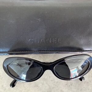 Chanel Black Pearl CC Oversized Oval Sunglasses Rare Minimalist Style